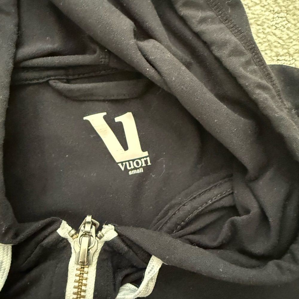 Vuori Halo Full Zip Hoodie Size Small - Picture 2 of 2